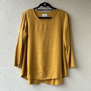 Amanda Moss Neala Marigold Yellow Crew Neck 🇨🇦